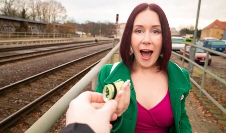 За наличные она сосёт и даёт в любой позе